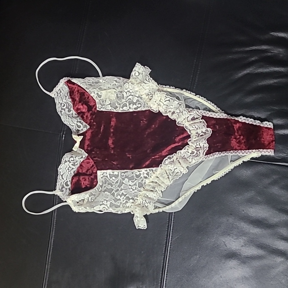 Burgundy and off white lace/Velvet teddie